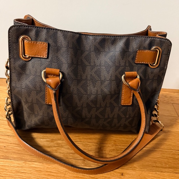 Michael Kors Hamilton Tote - Picture 2 of 7